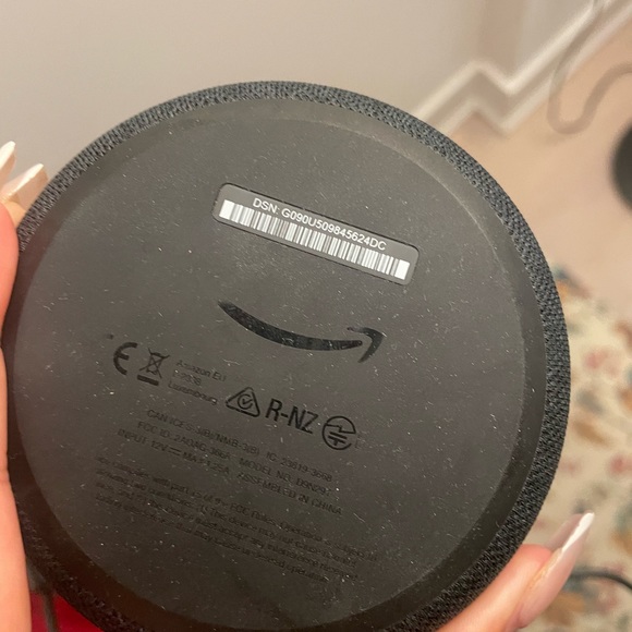 Alexa dot - Picture 2 of 4